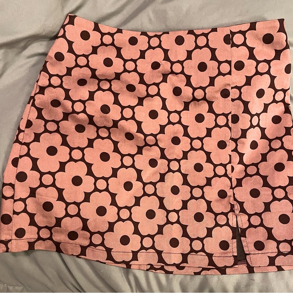 Urban Outfitters mini skirt size M